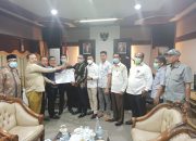 Anggota DPRA Serahkan Usulan Hak Angket Kepada Pimpinan DPRA