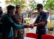 Camat Kuta Raja Razia Penegakan Disiplin Prokes bersama Tim Terpadu