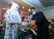 Wali Kota Bagi-bagi Hadiah pada Peringatan HKN