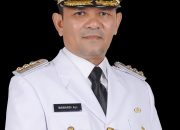 Bupati Aceh Besar Terima Penghargaan dari Menteri Kesehatan