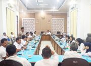 Plt. Sekretaris DPRK Aceh Besar Pimpin Rapat Perdana Tahun 2021