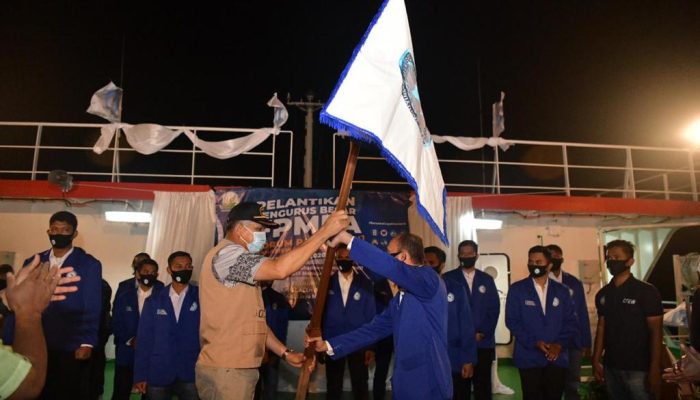 Gubernur Lantik FPMPA di Geladak Kapal Aceh Hebat