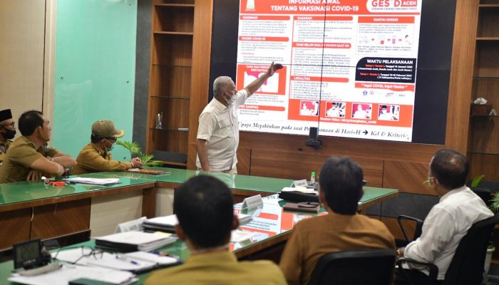 Camat se Aceh Paparkan Buku Kerja di Kantor Gubernur
