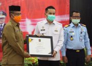 Gubernur Nova Terima Penghargaan “Kepala Daerah Pelaksana Aksi HAM” dari Kanwil Kemenkumham Aceh