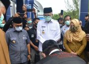 Gubernur Antar Vaksin Covid-19 ke Simeulue Via Kapal Aceh Hebat 1