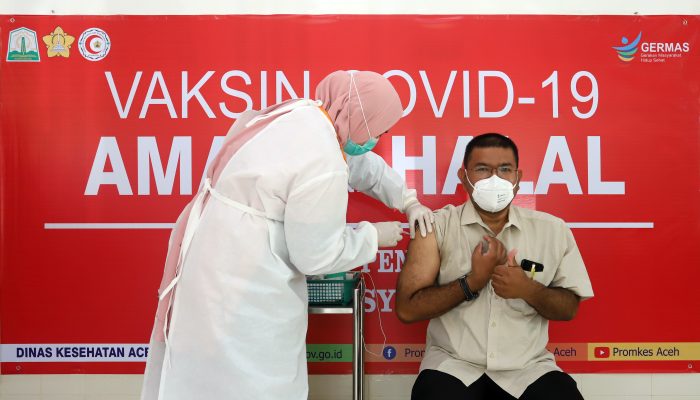 94 Tenaga Kesehatan USK Mendapat Vaksinasi