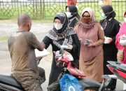 Semarak Ramadhan, SMK di Banda Aceh Bagi-bagi Takjil