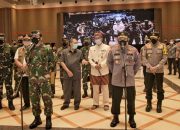 Tinjau Vaksinasi Massal di Bandung, Panglima TNI dan Kapolri Minta Warga Tetap Disiplin Prokes