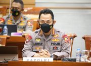 Di Hadapan Komisi III, Kapolri Paparkan 15 Aplikasi Layanan Publik Semudah Pesan Pizza