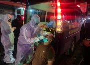 Sebanyak 8 Orang Pelintas Depan Posko Penyekatan PPKM Mikro Level 4 Lambaro di Swab Antigen