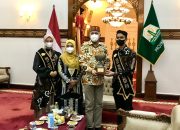 Gubernur Aceh Menerima Duta Wisata Indonesia 2021 Akkral dan Salwa