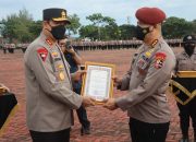Kapolda Aceh Serahkan Penghargaan Kepada Empat Ratus Lebih Personel Jajaran Polda Aceh