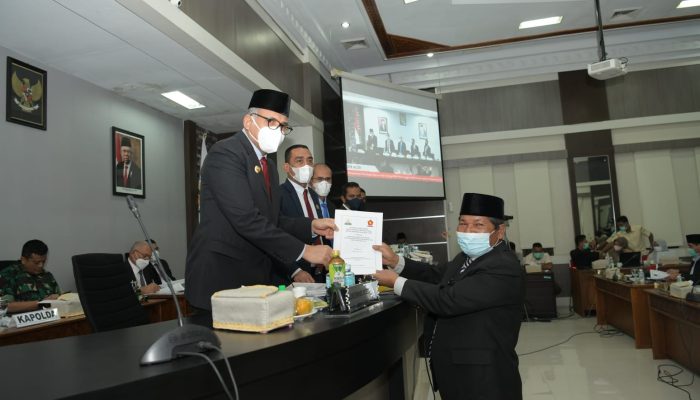 Seluruh Fraksi di DPRA Setuju Raqan APBA 2022 Disahkan Menjadi Qanun