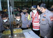 Tinjau Bandara Soetta H-1 Natal, Kapolri Minta Pengawasan Ketat Masa Karantina PPI