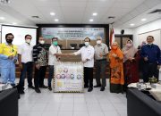 PT SBA Serahkan Dummy Bahan Peledak untuk USK