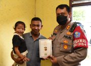 Kapolres Ini Lakukan Tugas Humanis