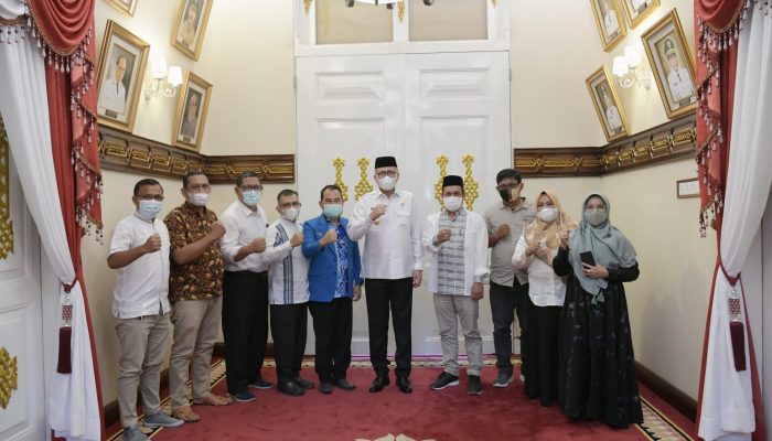 Pra Musda Persakmi Ke II, Tokoh Kesehatan Masyarakat Aceh Jumpai Gubernur