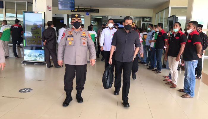 Wakapolda Aceh Jemput Kedatangan Ketua Tim Asistensi Percepatan Vaksinasi Aceh