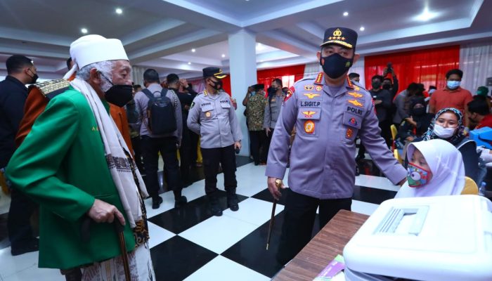Apresiasi Ulama Di Banten Ikuti Vaksinasi, Kapolri: Kabar Baik dan Motivasi Bagi Masyarakat