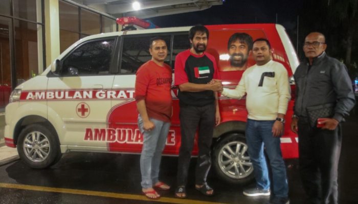 Herry Center Sumbang Satu Unit Ambulance untuk Partai Aceh