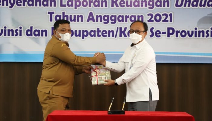 Pemkab Aceh Besar Serahkan Laporan Keuangan Unaudited Tahun Anggaran 2021