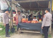 Hari Meugang di Aceh, Polisi Berjaga-Jaga di Pasar Untuk Jaga Kamtibmas