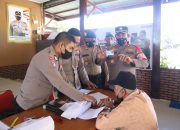 Polres Simeulue Salurkan Bantuan Tunai Pangan Berupa Migor Untuk Ribuan PKLWN