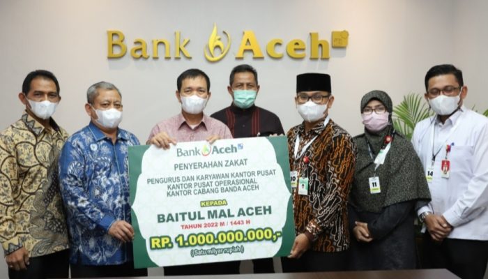 Bank Aceh Salurkan Zakat Karyawan Rp2,2 Miliar