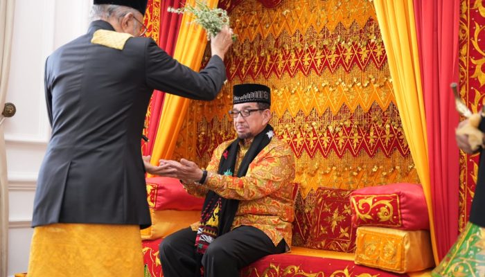 Bertemu Wali Nanggroe, Ketua Majelis Syura PKS Siap Perjuangkan Perpanjangan Dana Otsus Aceh
