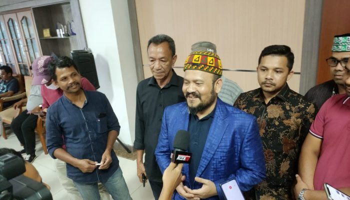 Iskandar Ali Resmi Mendaftar Sebagai Calon Ketua Kadin Aceh