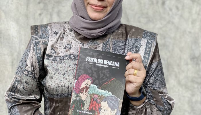 USK Terbitkan Buku Psikologi Bencana