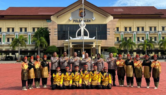 Wakapolda Aceh Tinjau Latihan Tari Dalam Rangka Perlombaan Hari Bhayangkara ke-76