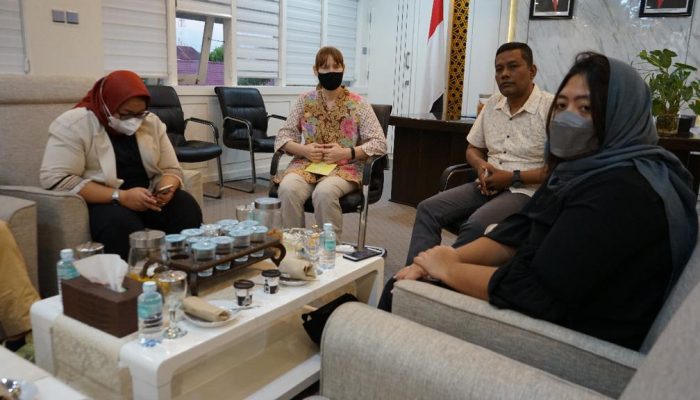 Kepala Perwakilan UNHCR Bertemu Dengan Ketua DPR Aceh