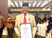 Bupati Aceh Besar Terima Penghargaan Manggala Karya Kencana