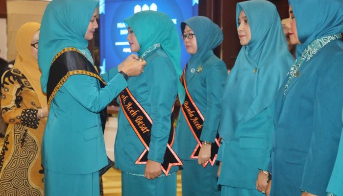 Cut Rezky Handayani Dilantik Jadi Pj Ketua TP-PKK dan Bunda PAUD Aceh Besar
