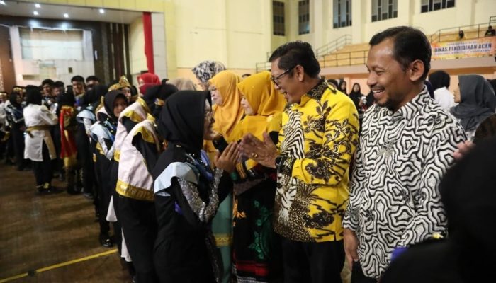 Lepas Keberangkatan MBGH ke Istana Negara, Kadisdik Sampaikan Perhatian Pj Gubernur Aceh