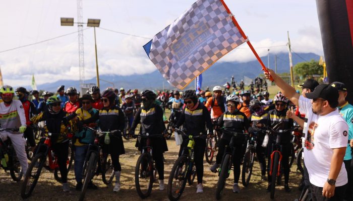 Pj Bupati Aceh Besar Lepas 500 Peserta Gowes di Waduk Keuliling