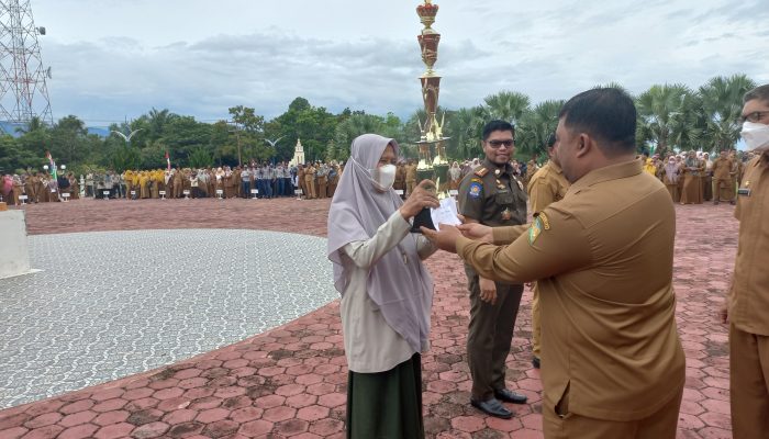 BPBD Aceh Besar Juara Tarik Tambang Antar OPD