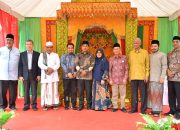Pj Bupati Aceh Besar Hadiri Prosesi Peusijuek Rektor UIN Ar-Raniry