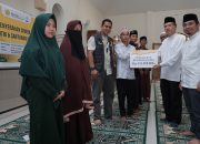 Rumah Amal USK Beri Santunan Santri dan Dai Perbatasan