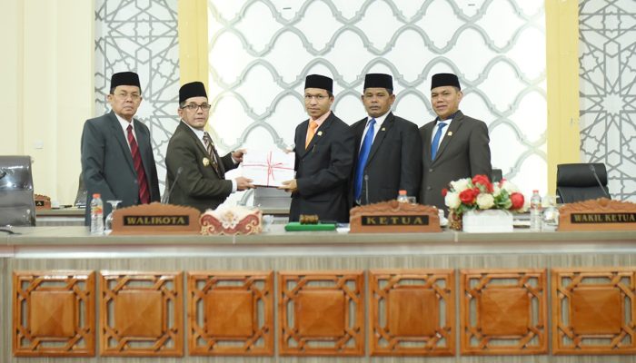 DPRK Gelar Paripurna Penjelasan dan Penyerahan Dokumen KUA PPAS Perubahan APBK Tahun 2022