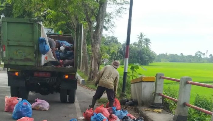 DLH Aceh Besar Himbau Masyarakat Tak Buang Sampah di Jalan
