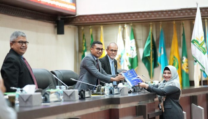Seluruh Fraksi DPR Aceh Terima Raqan Perubahan APBA 2022