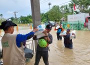Respon Banjir Aceh Utara, Dompet Dhuafa Aceh Bersama PT Citra Bintang Familindo Salurkan Satu Ton Beras