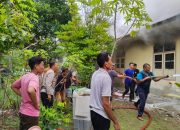 Rumah Warga Di Bakongan Terbakar, Polisi Bergerak Cepat Beri Bantuan