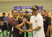 Farid Nyak Umar Tutup Turnamen Bulu Tangkis HUT Ke-10 Media Online Pos Aceh