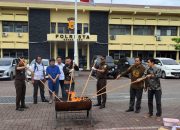 Satresnarkoba Polresta Banda Aceh Musnahkan Barang Bukti Ganja Kering