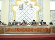 Rapat Paripurna Pembahasan Raqan APBK Banda Aceh Tahun 2023 Dihujani Interupsi Dewan