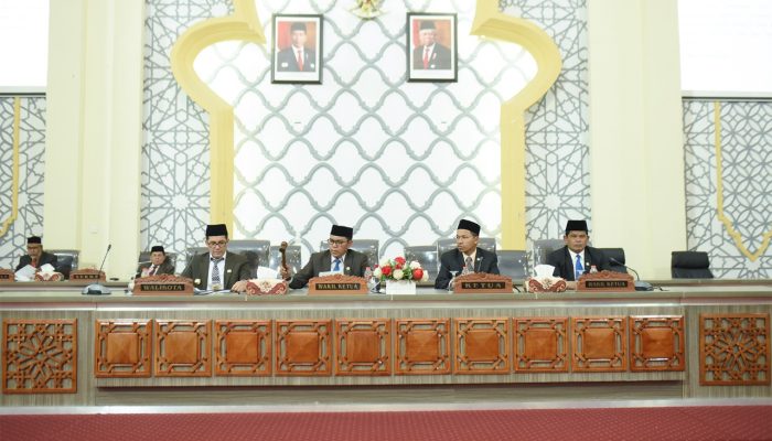Rapat Paripurna Pembahasan Raqan APBK Banda Aceh Tahun 2023 Dihujani Interupsi Dewan