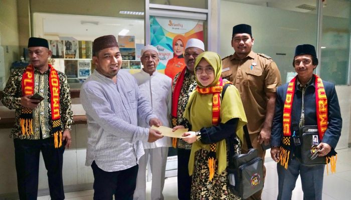 Pj Bupati Aceh Besar Lepas Juara MTQ Ikuti Umrah
